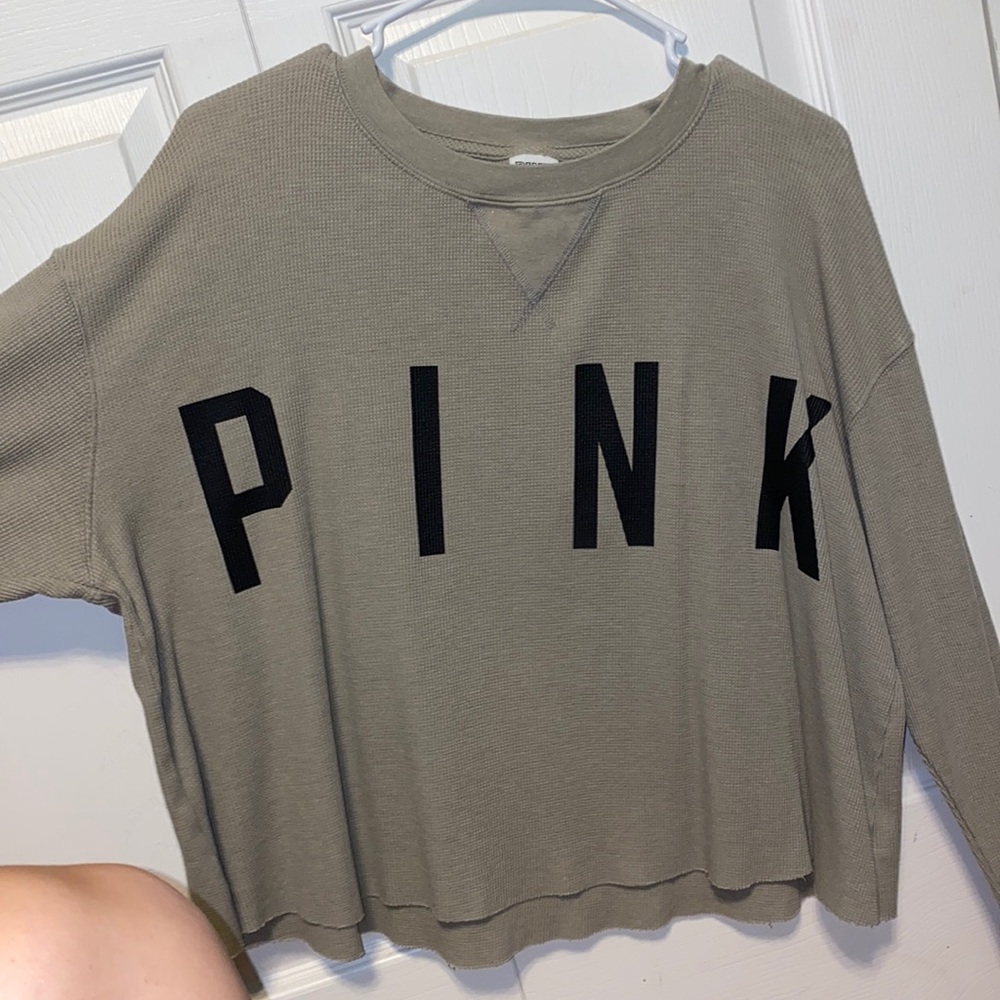 Long sleeve crop top
